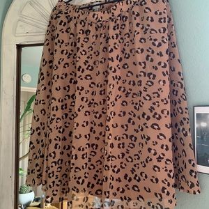 Blush pink leopard skirt 🙌🏻